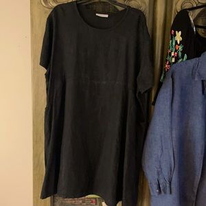 Women’s Large Bryn Walker linen dress. Could fit up to 1X.